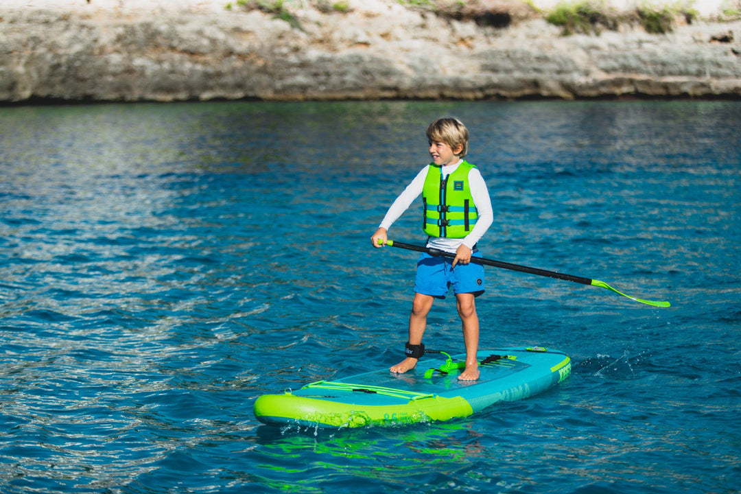 Buoyancy Aids and Life Jackets: What are the differences and which one do you need?