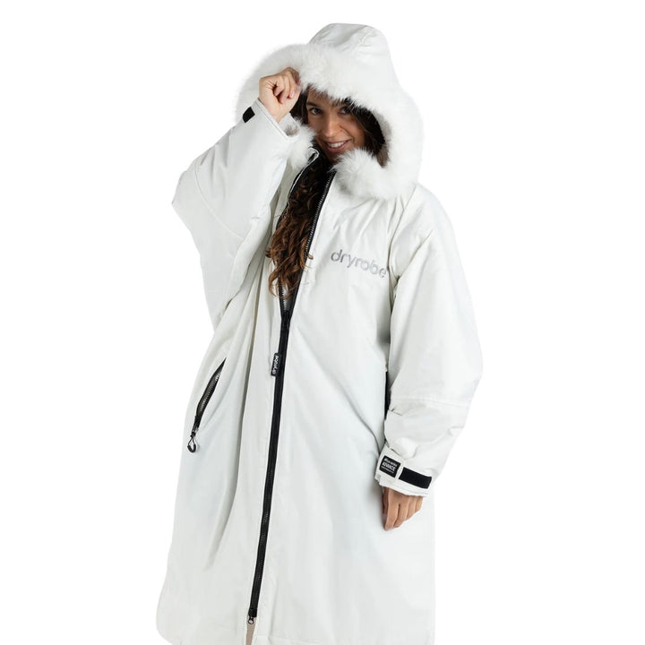 Dryrobe Advance Alpine Range Long Sleeved Changing Robe - White / Grey