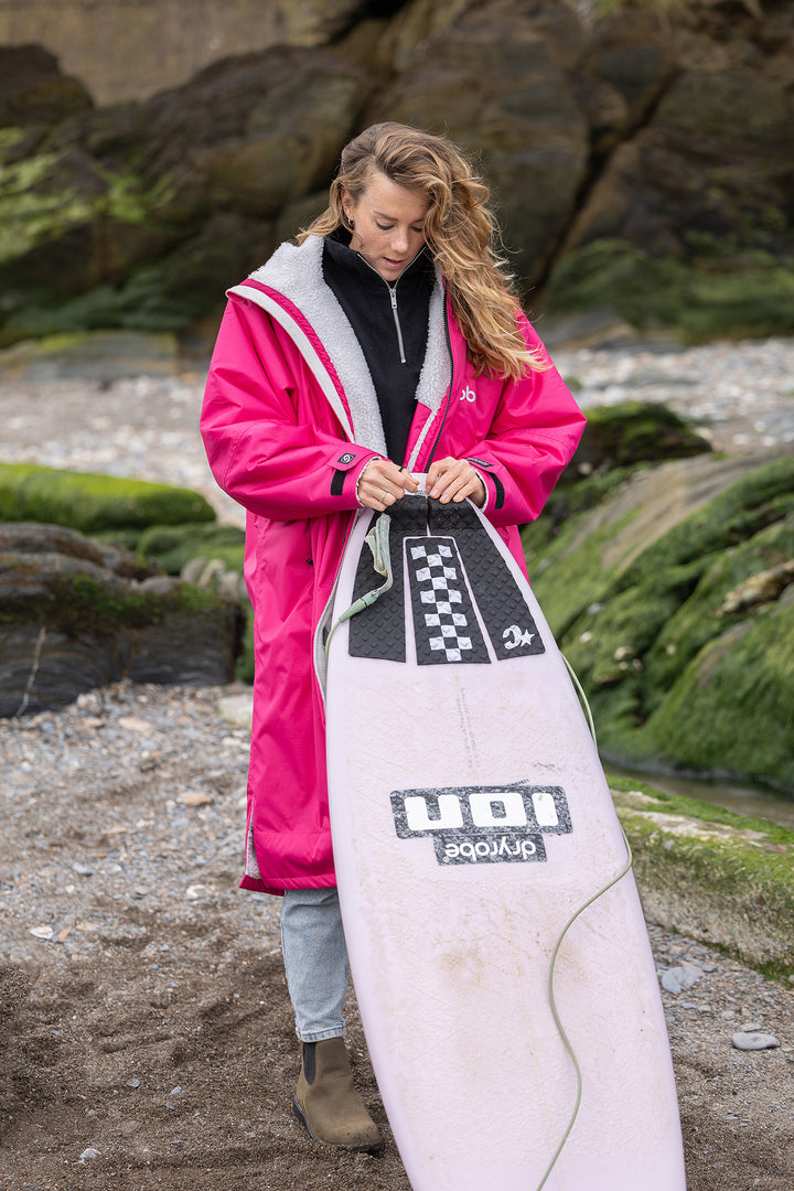 Dryrobe Advance Changing Robe Long Sleeved Pink / Light Grey